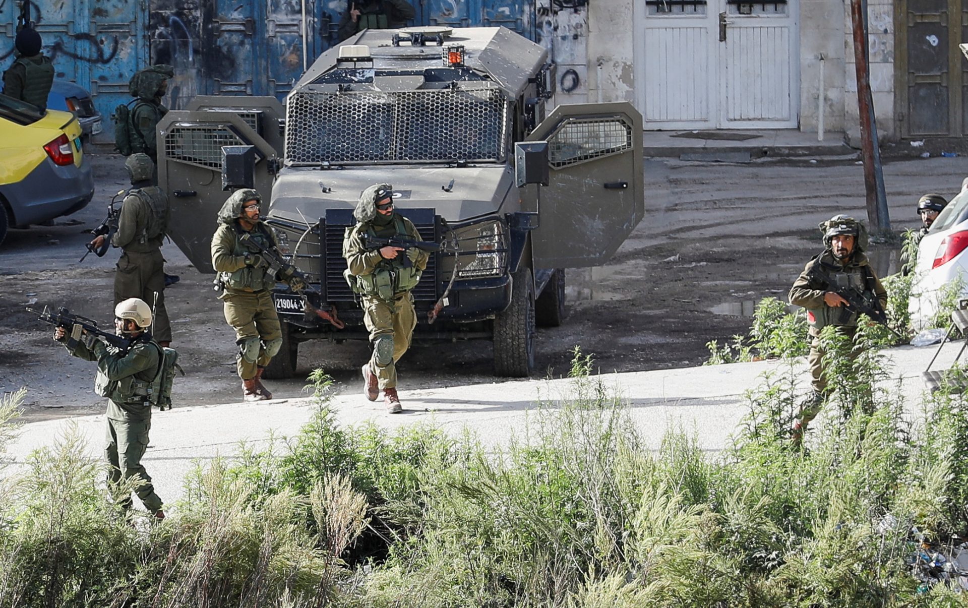 Affrontements à Balata, des colons attaquent des Palestiniens