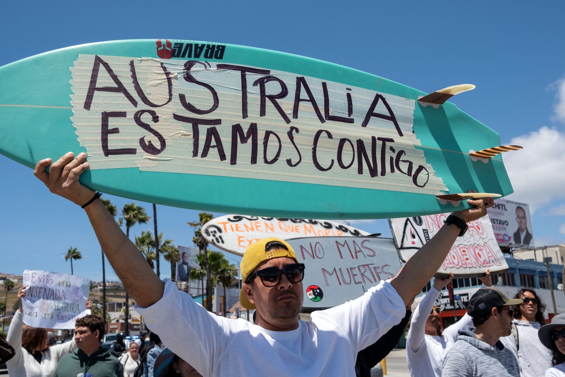 Corps de surfeurs australien et américain assassinés identifiés au Mexique