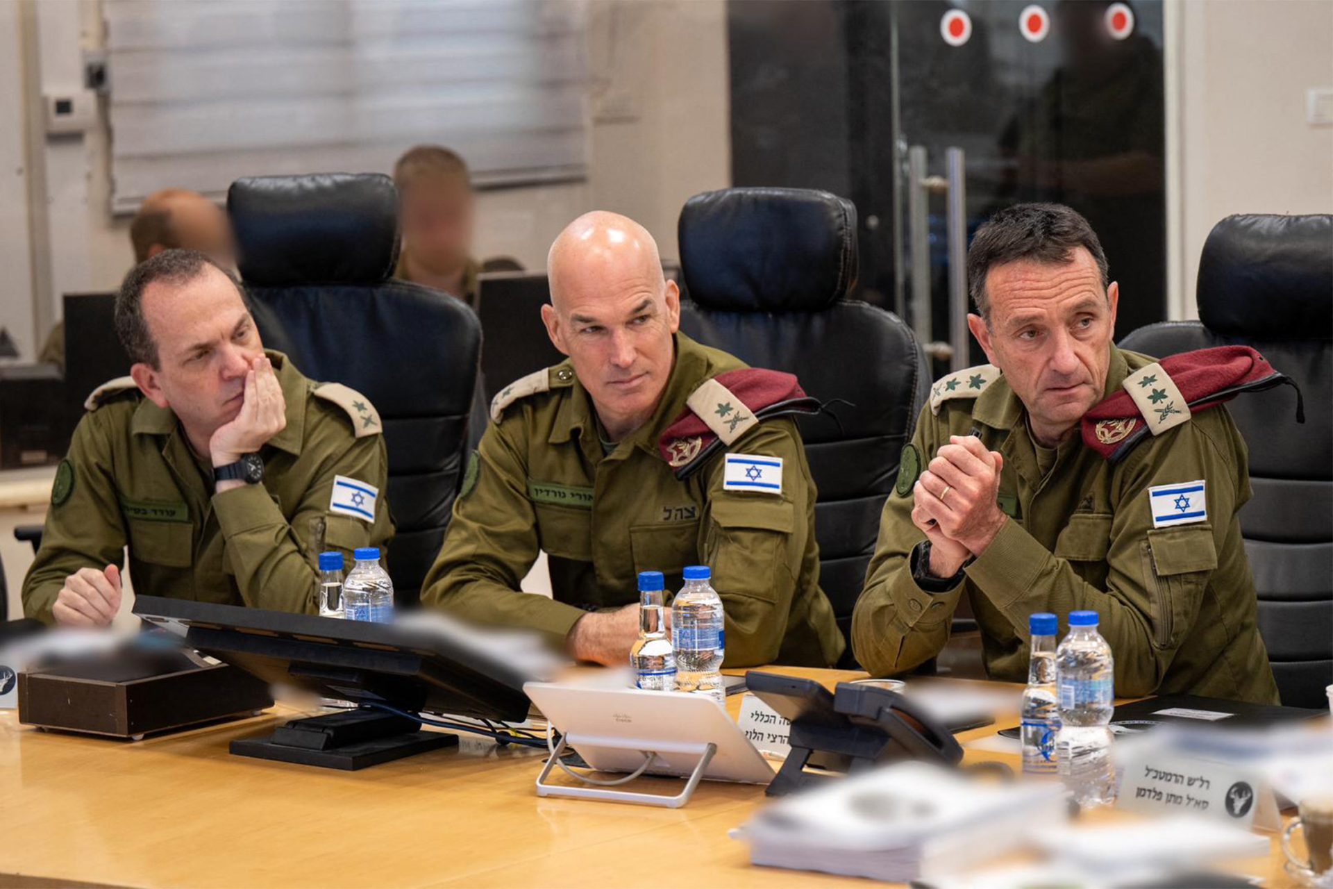 Des chefs de l'armée et du renseignement israéliens pressent Netanyahu sur deux dossiers