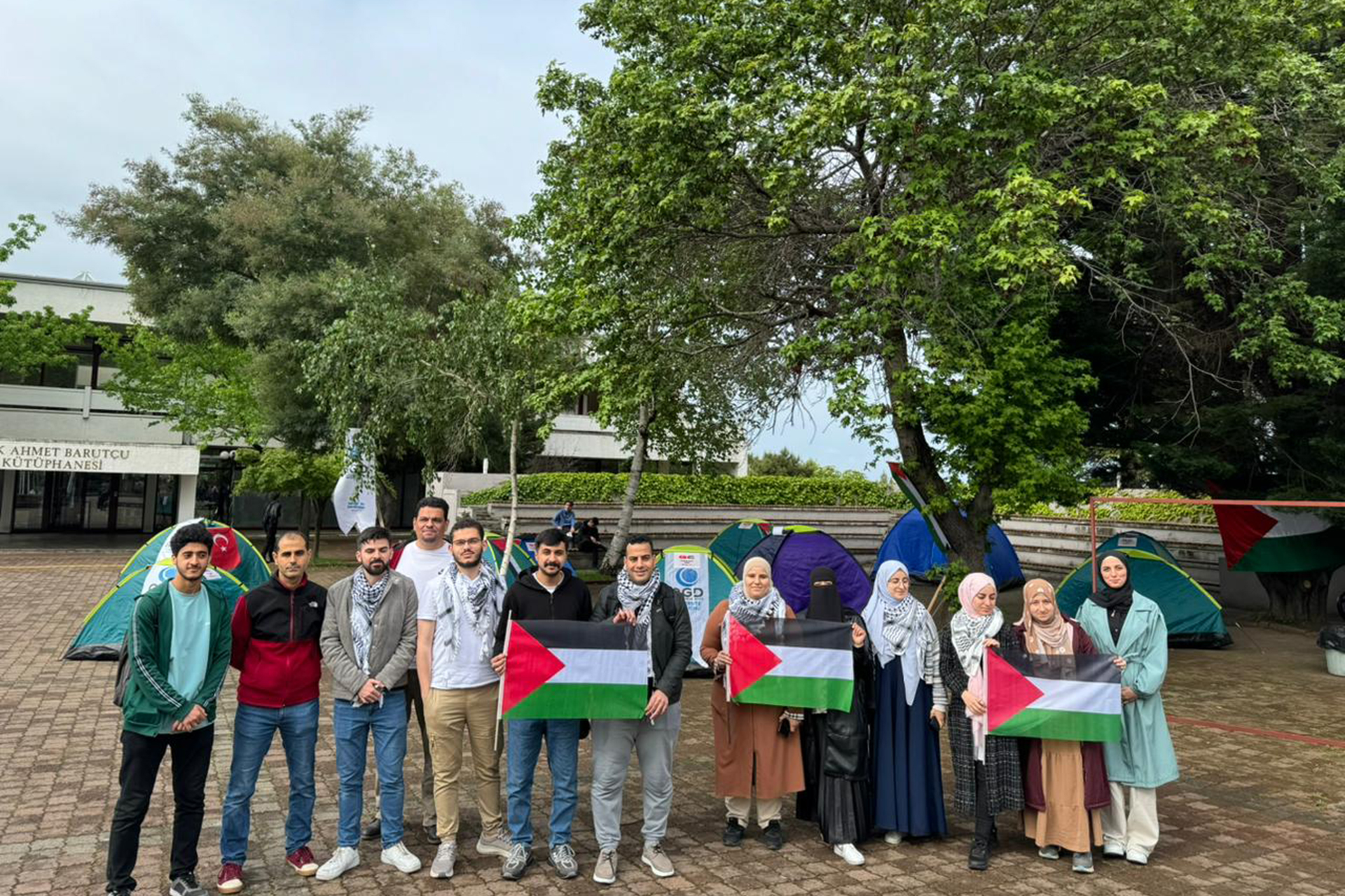 Etudiants turcs en sit-in pour Gaza et la Palestine