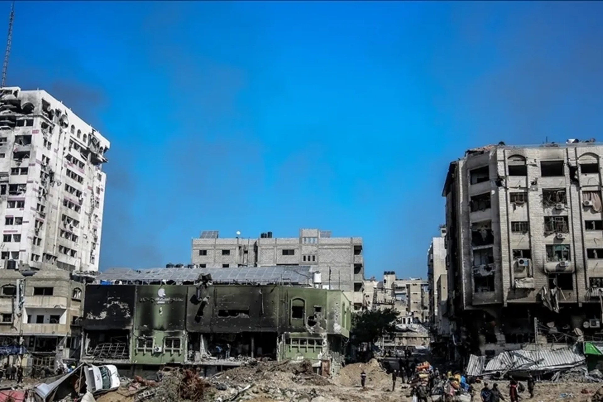 Gaza face à une crise des bombes non explosées et débris à nettoyer