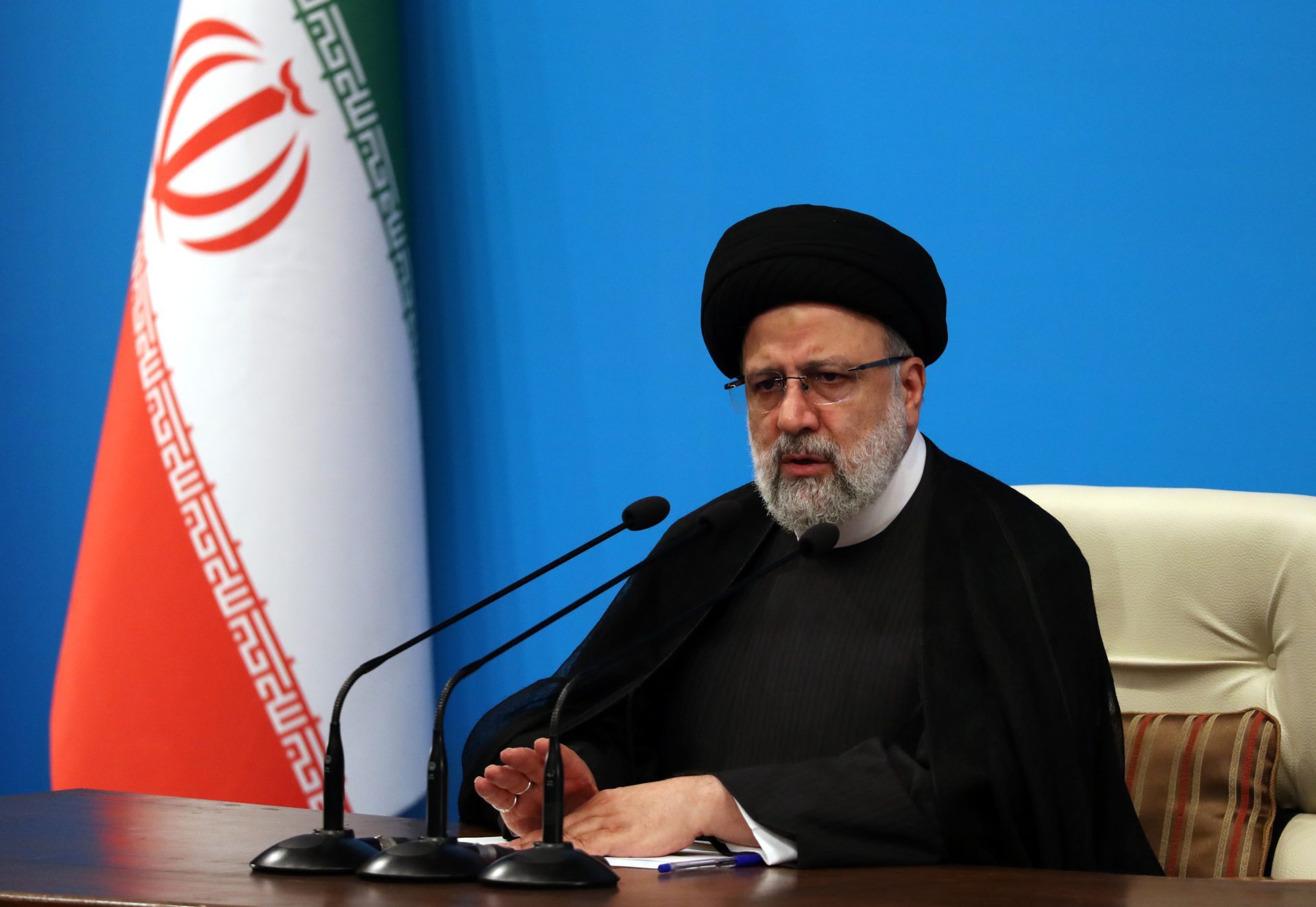 Iran déclare la mort du président Raïssi dans un crash aérien
