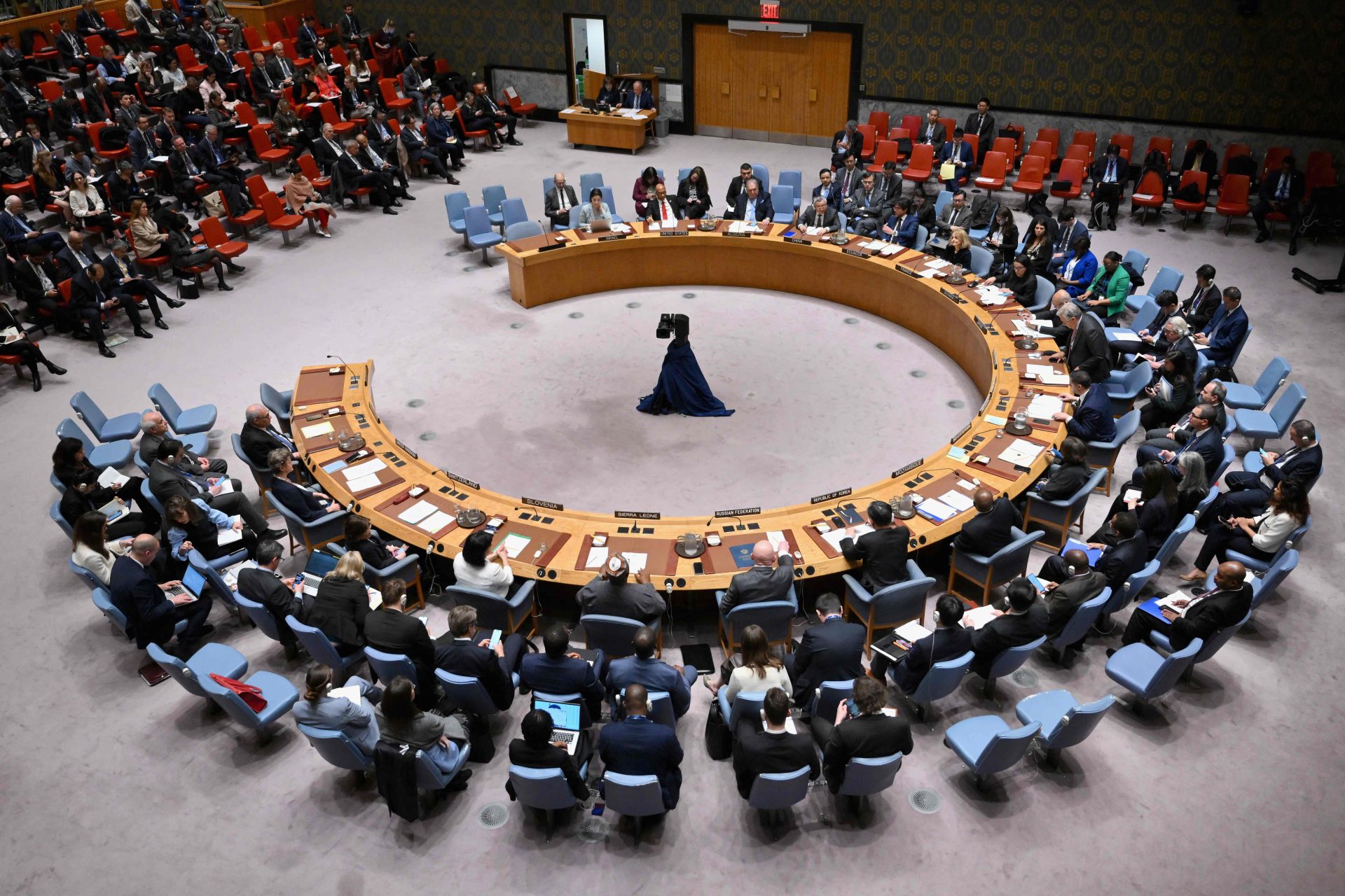 L'ONU débat du retrait de sa mission en Irak