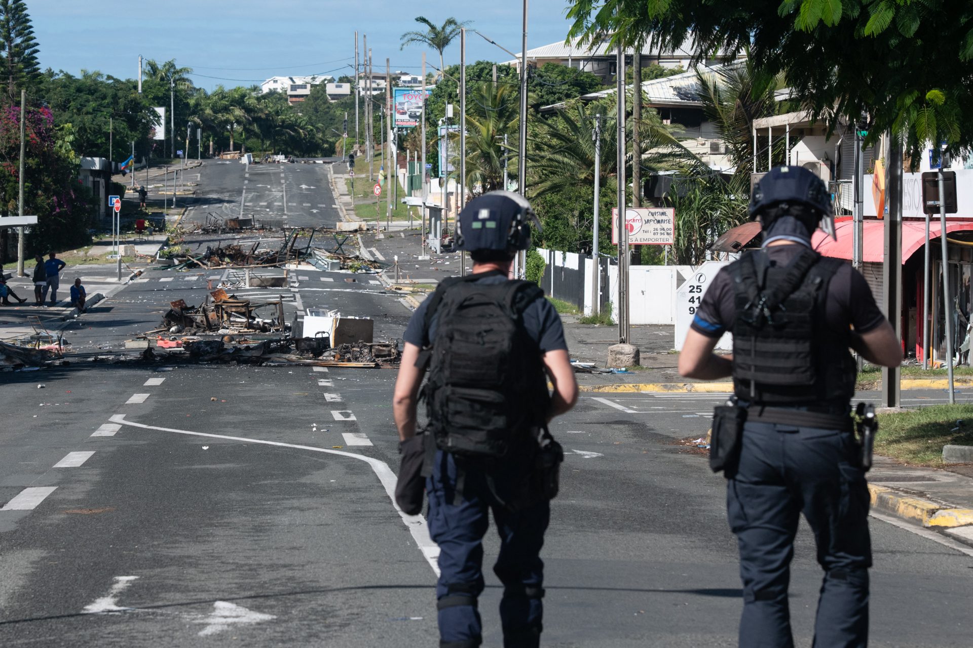 Le bilan s'alourdit à six morts dans les émeutes en Nouvelle-Calédonie