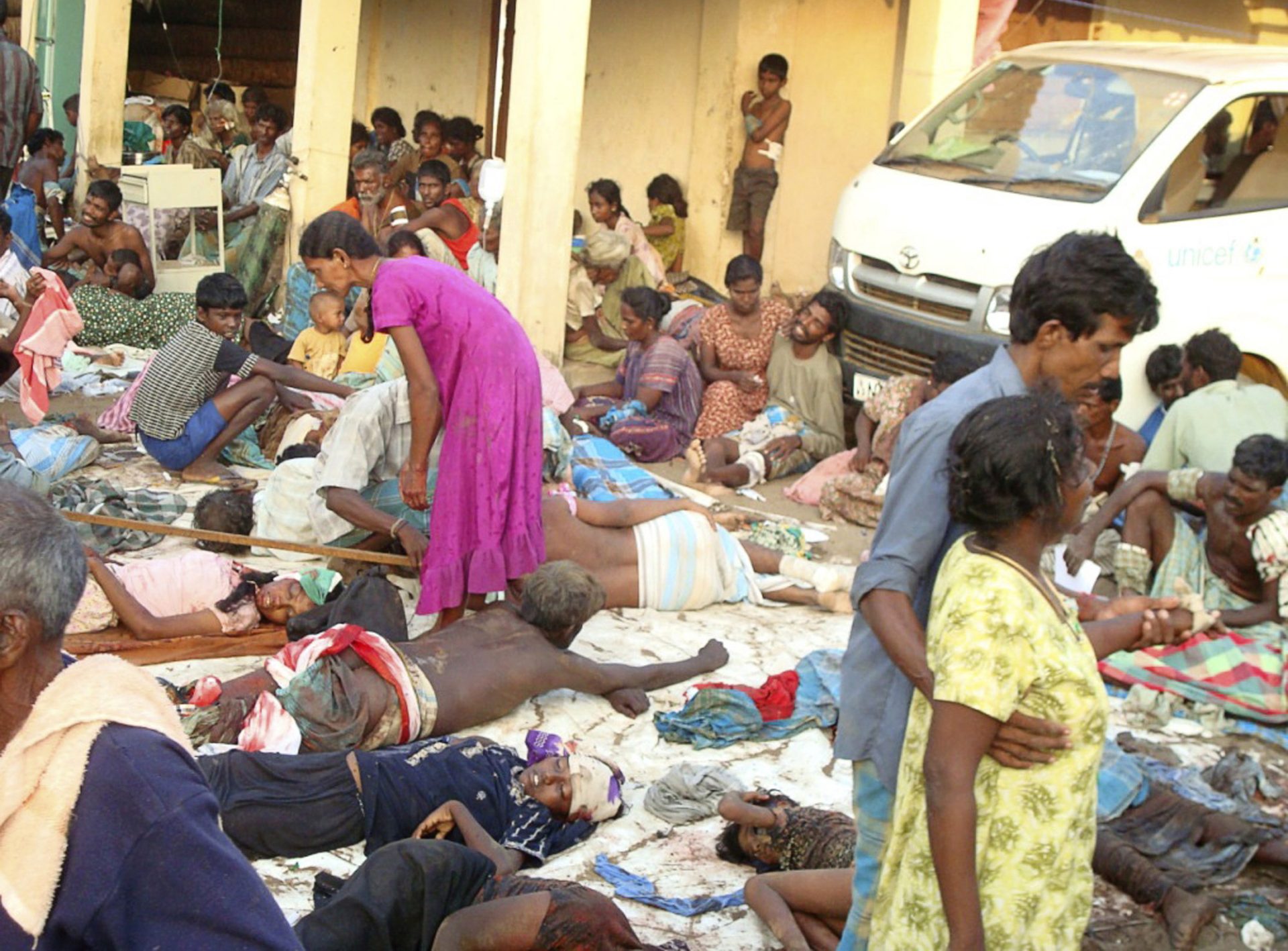 Les champs de la mort au Sri Lanka laissent une ombre persistante