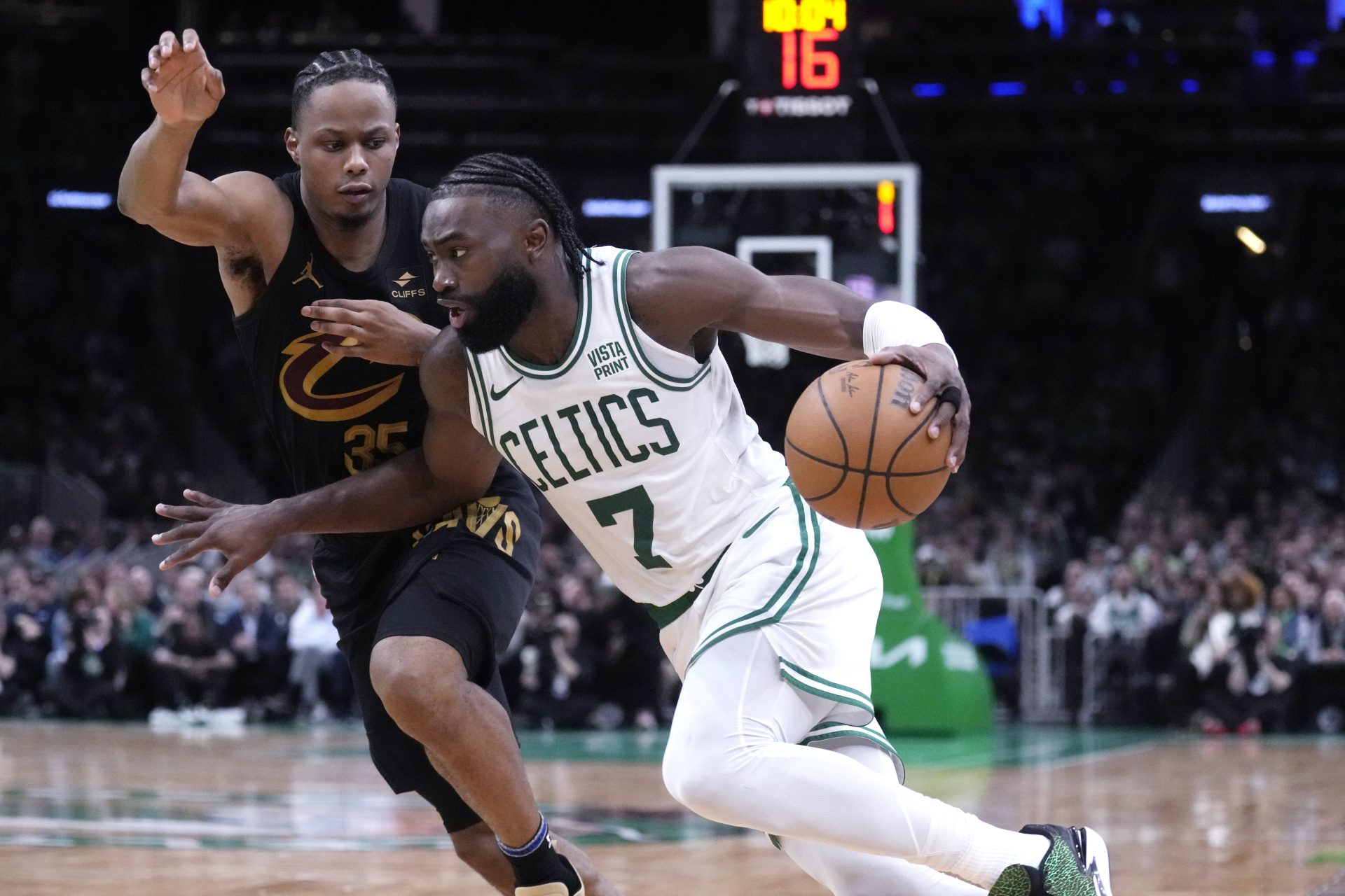 Playoffs NBA Celtics de Boston et Thunder d'Oklahoma remportent leurs débuts