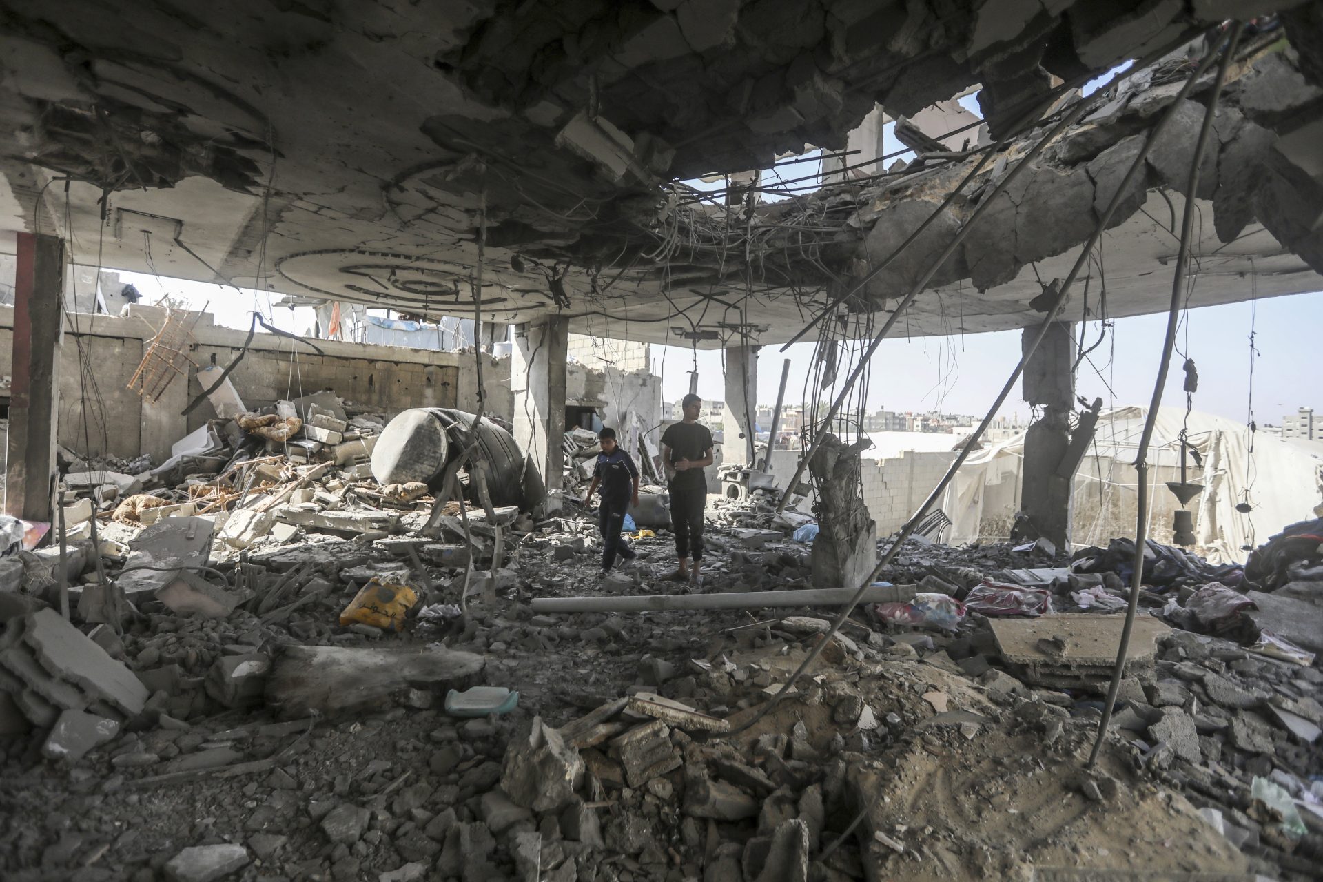 Progrès dans les discussions de trêve à Gaza, Israël vise Rafah