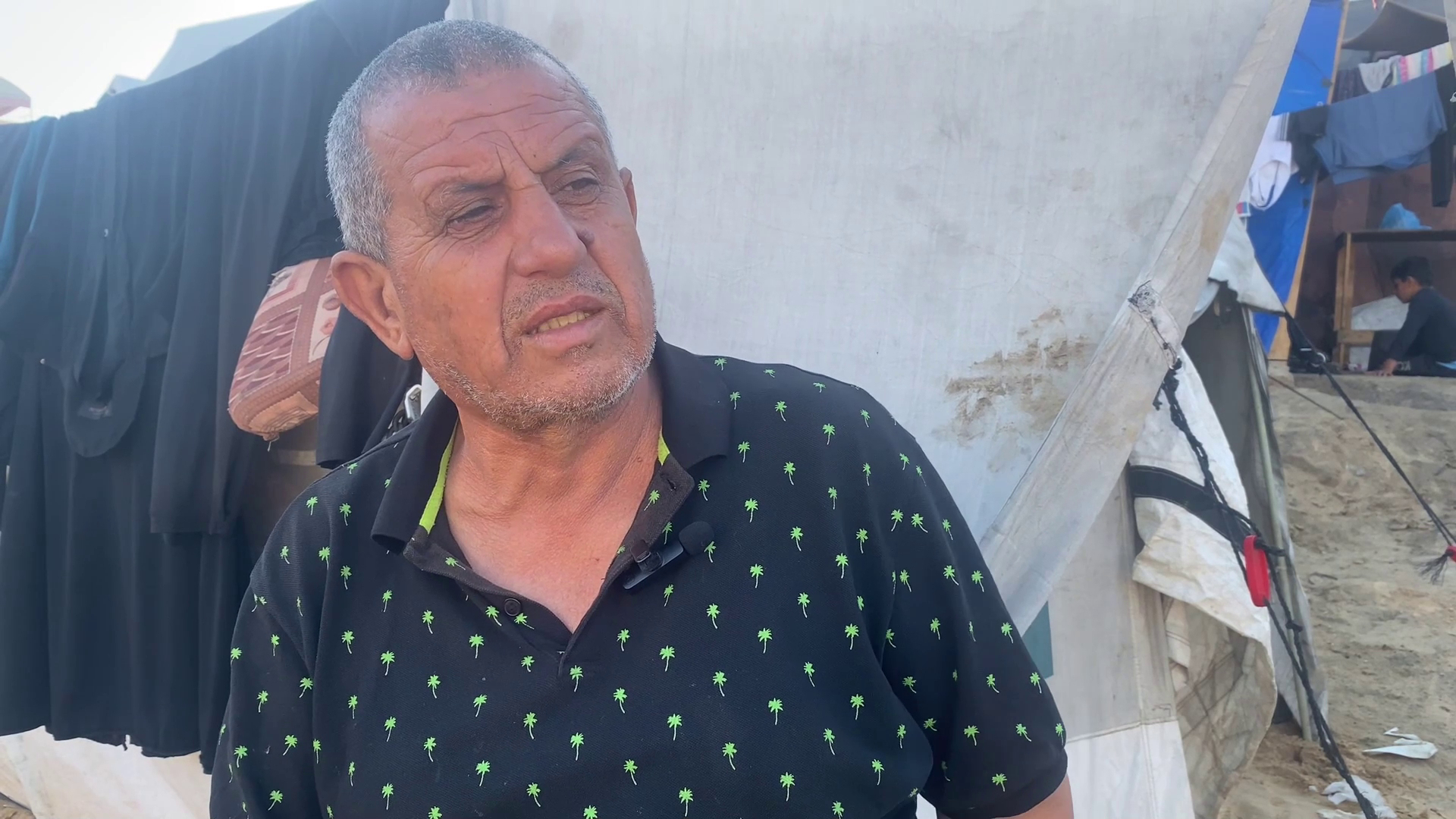 Regardez les récits de déplacements répétés à Rafah