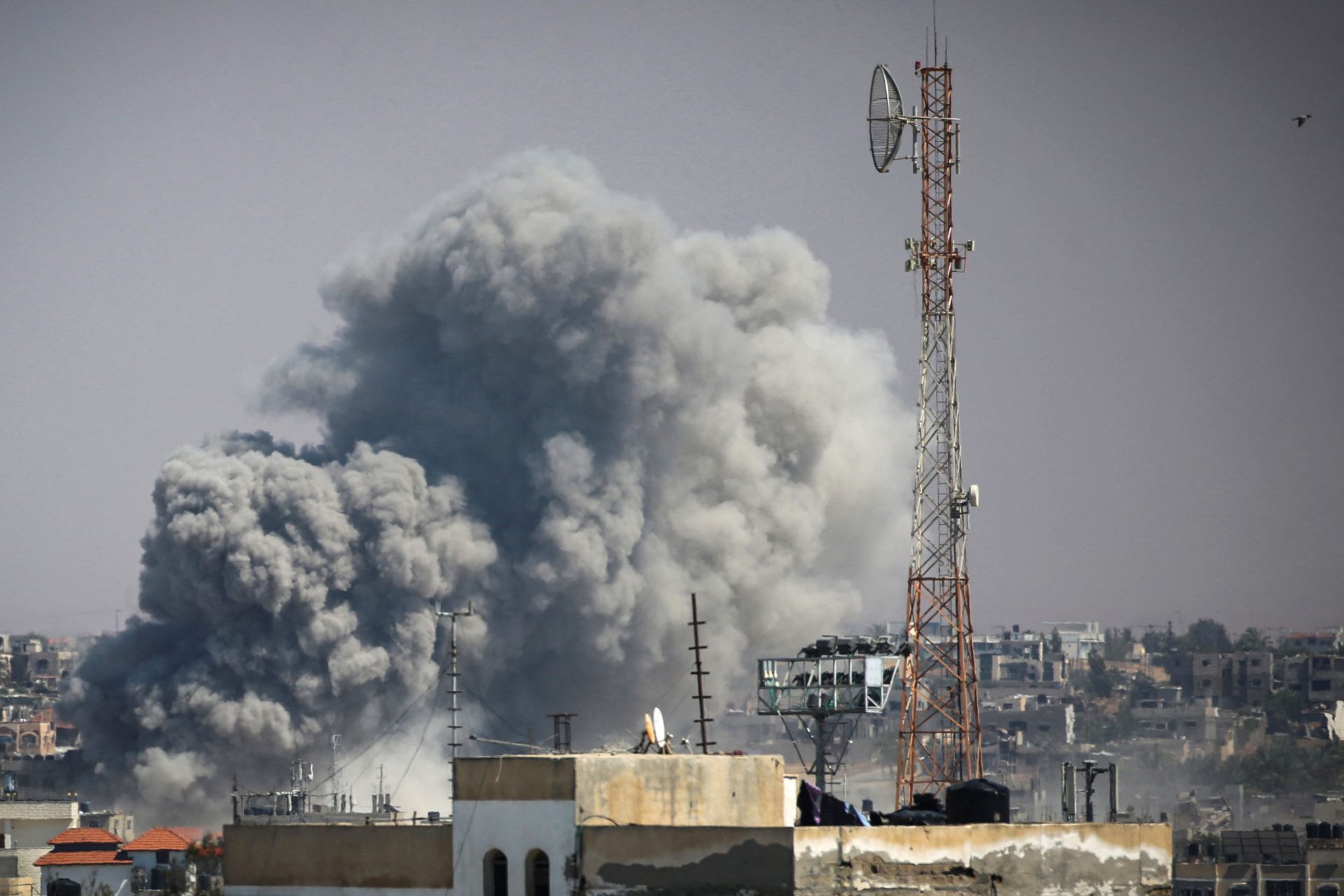 Violents affrontements à Rafah et incursion militaire à Al-Zaytoun