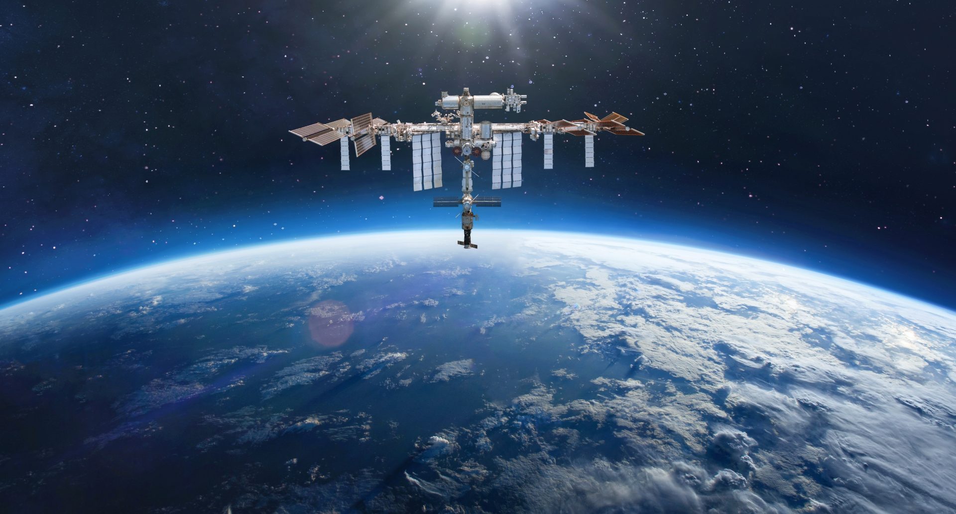 Débris satellite russe forcent astronautes à s'abriter