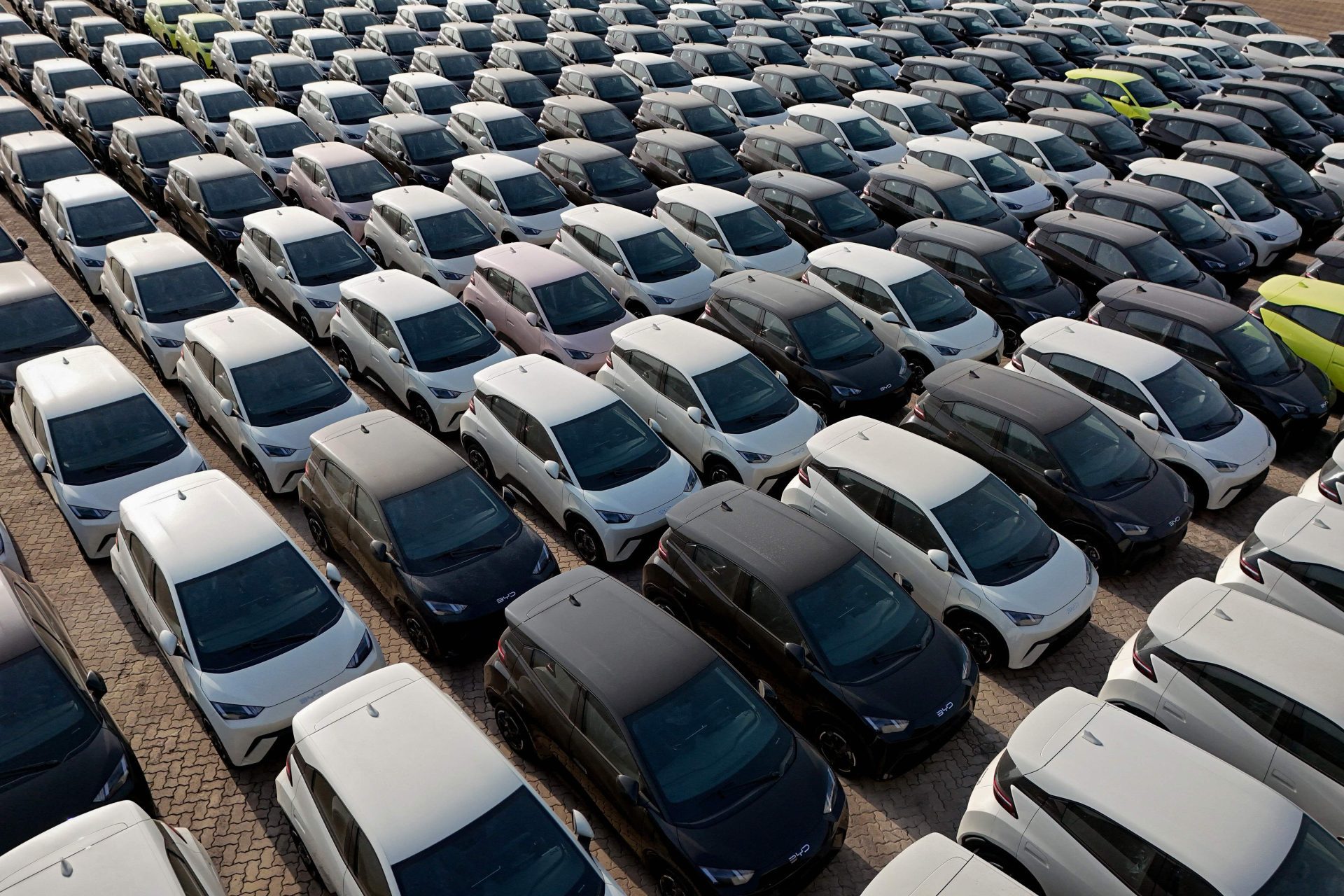 Europe augmente de 38% les taxes sur les voitures électriques chinoises
