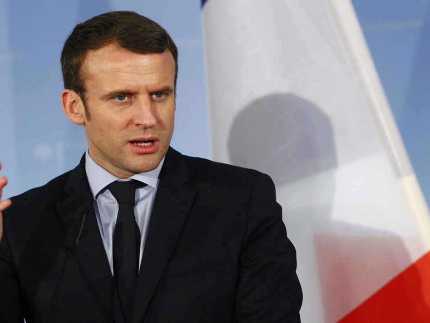 Le pauvre France déçue par Macron