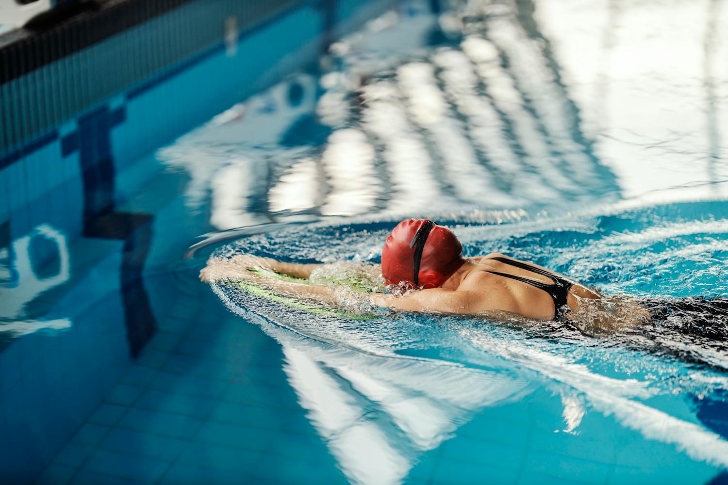 Les bienfaits de la natation contre la cellulite examinés par un expert.jpeg
