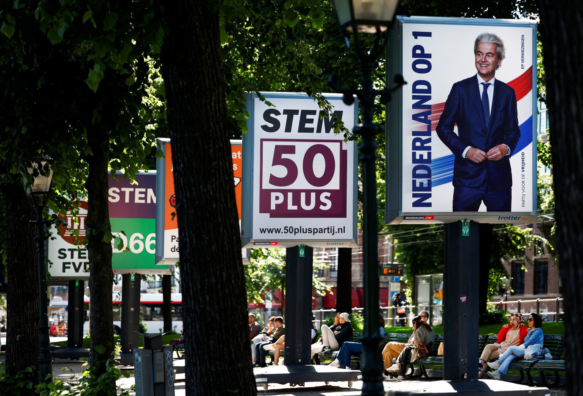 Les partis de gauche en tête tandis que l'extrême droite monte aux élections EU des Pays-Bas