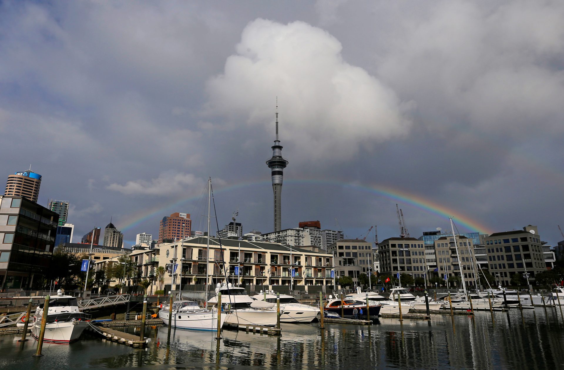 Nouvelle-Zélande sort de la récession mais défis économiques restent