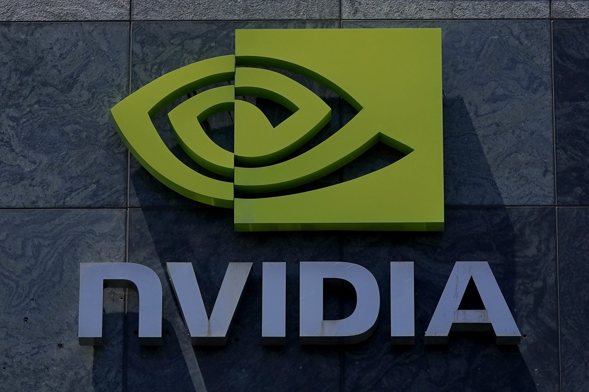 Nvidia dépasse Apple et devient la 2e entreprise la plus valorisée