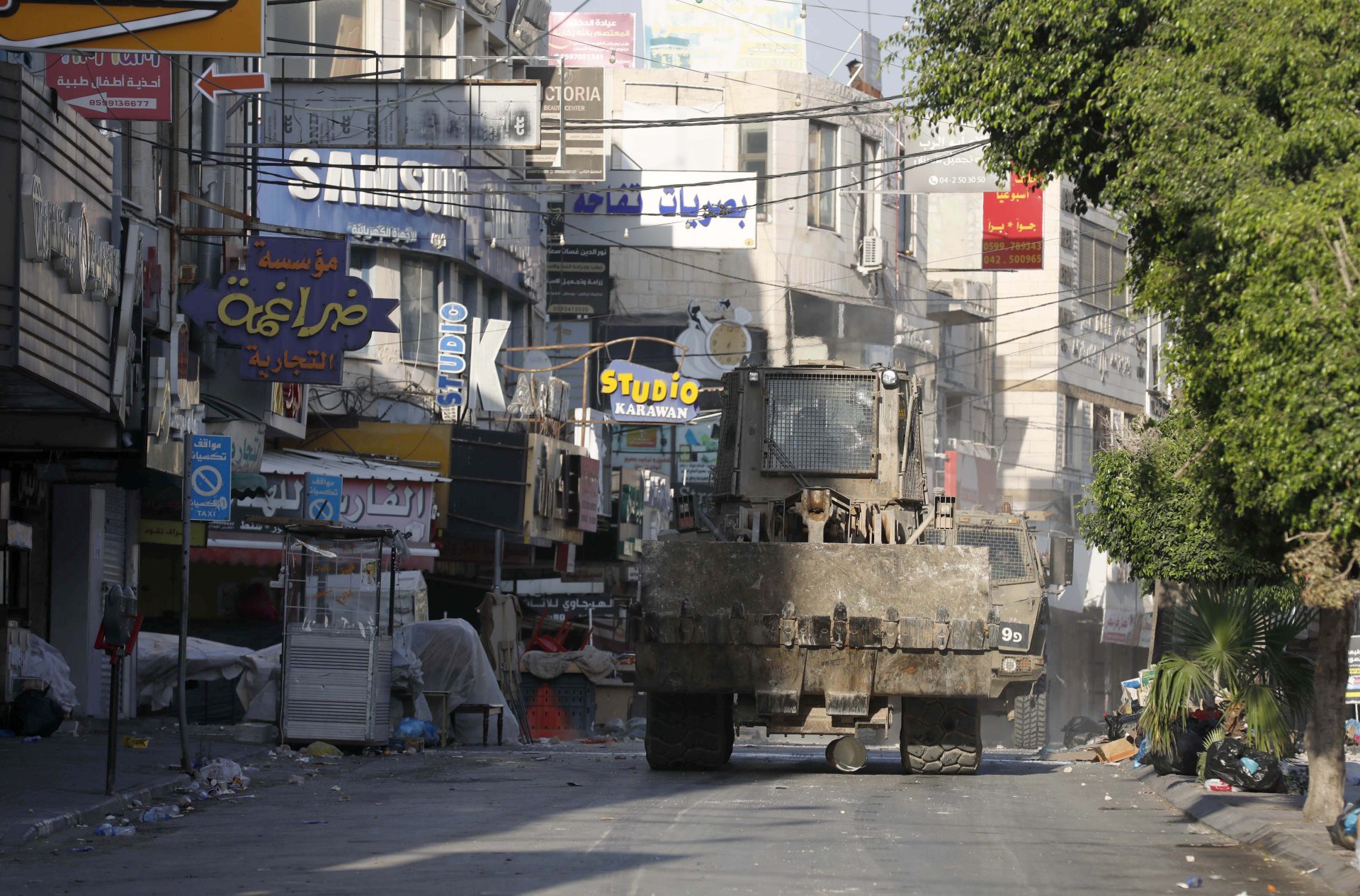 Occupation envahit Cisjordanie et arrête 35 Palestiniens