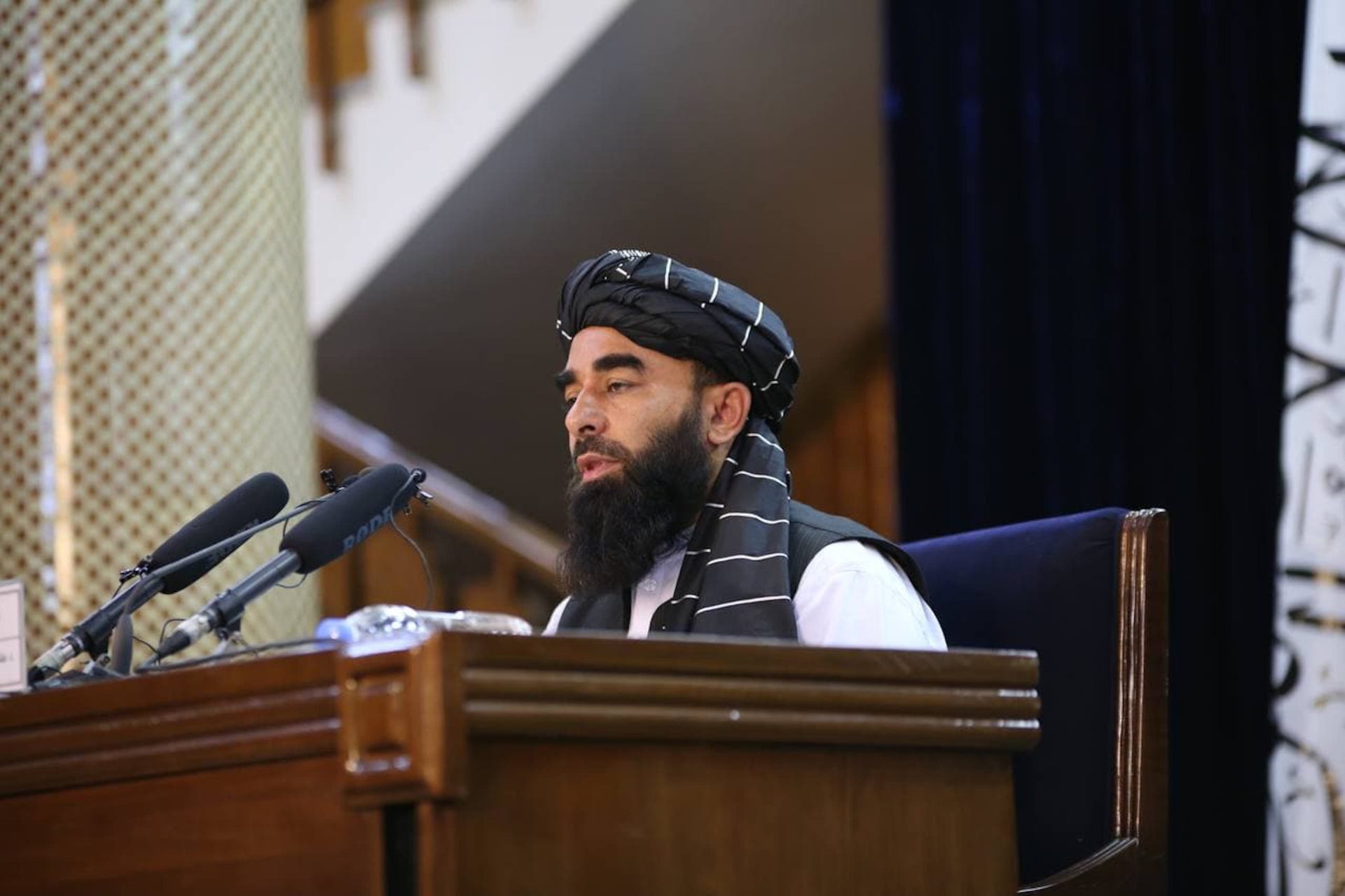 À la veille de pourparlers, Taliban: droits des Afghanes affaire interne