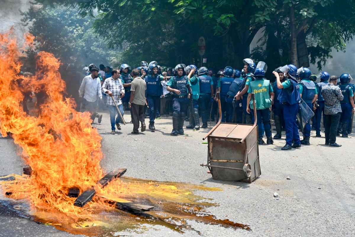 Bangladesh : 17 morts lors de manifestations étudiantes pour l'emploi