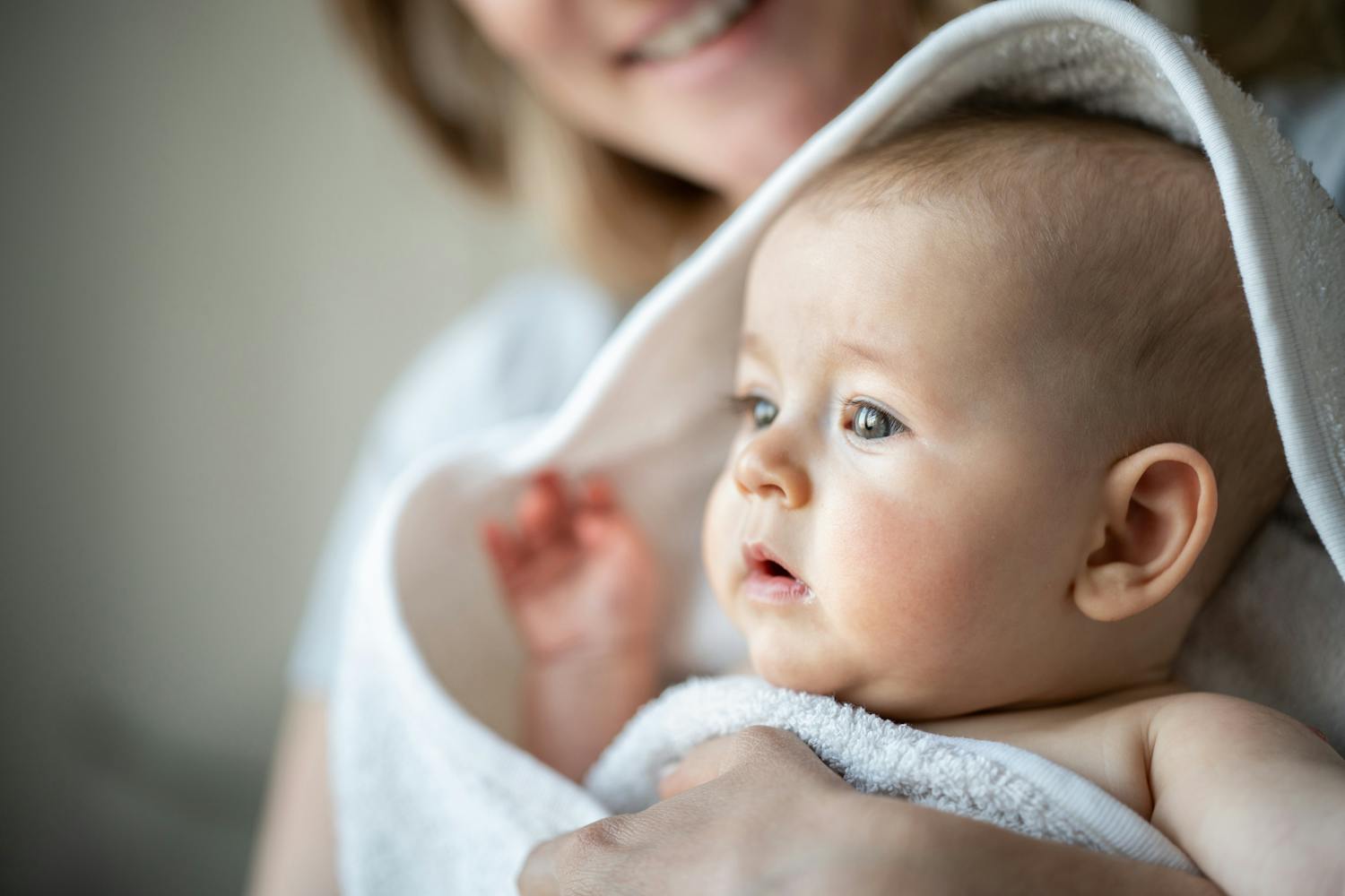 Découvrez à Quel Âge et Pourquoi les Bébés Utilisent l-Odeur de Leur Mère.jpeg