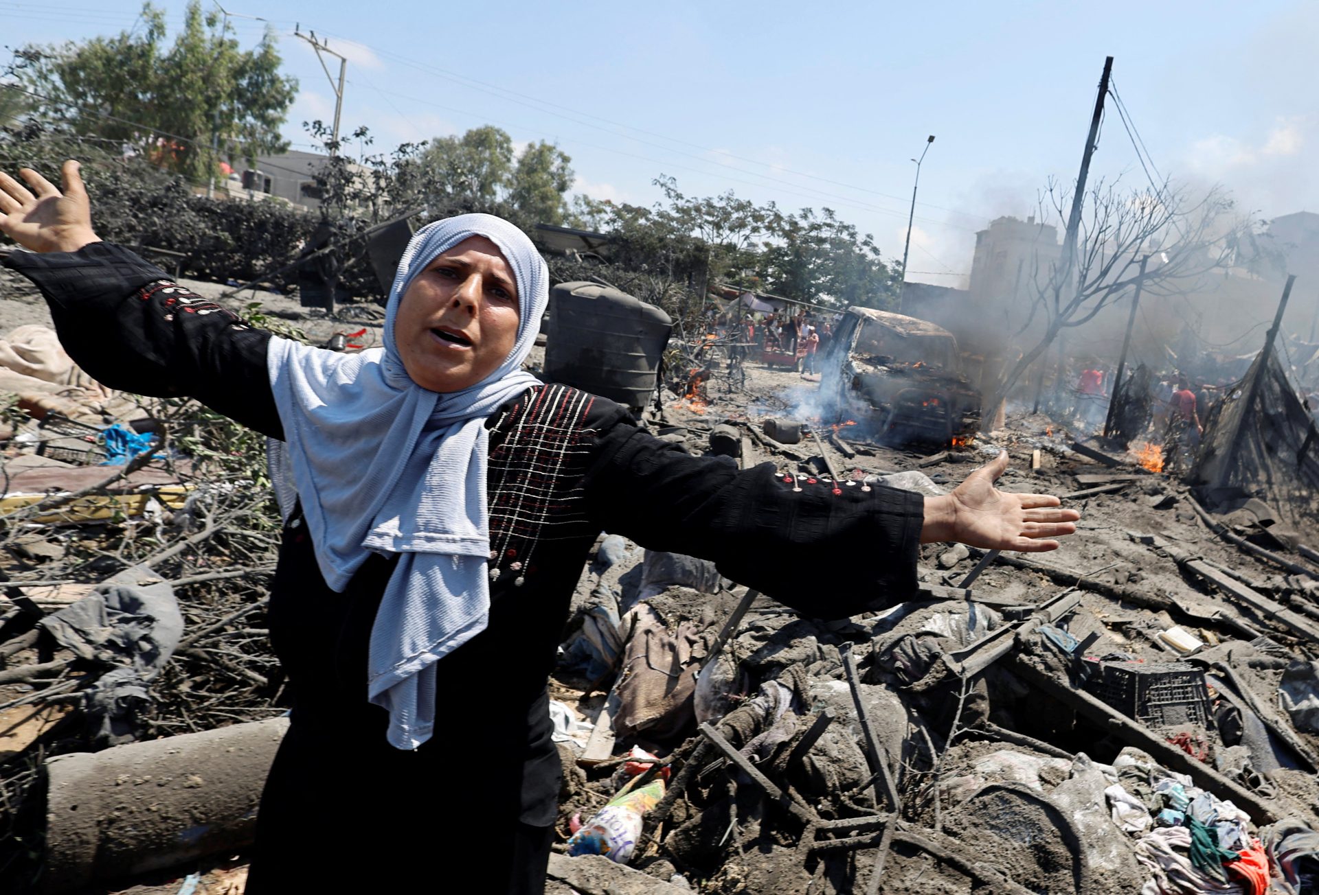 Des victimes dans une frappe sur une mosquée à Gaza