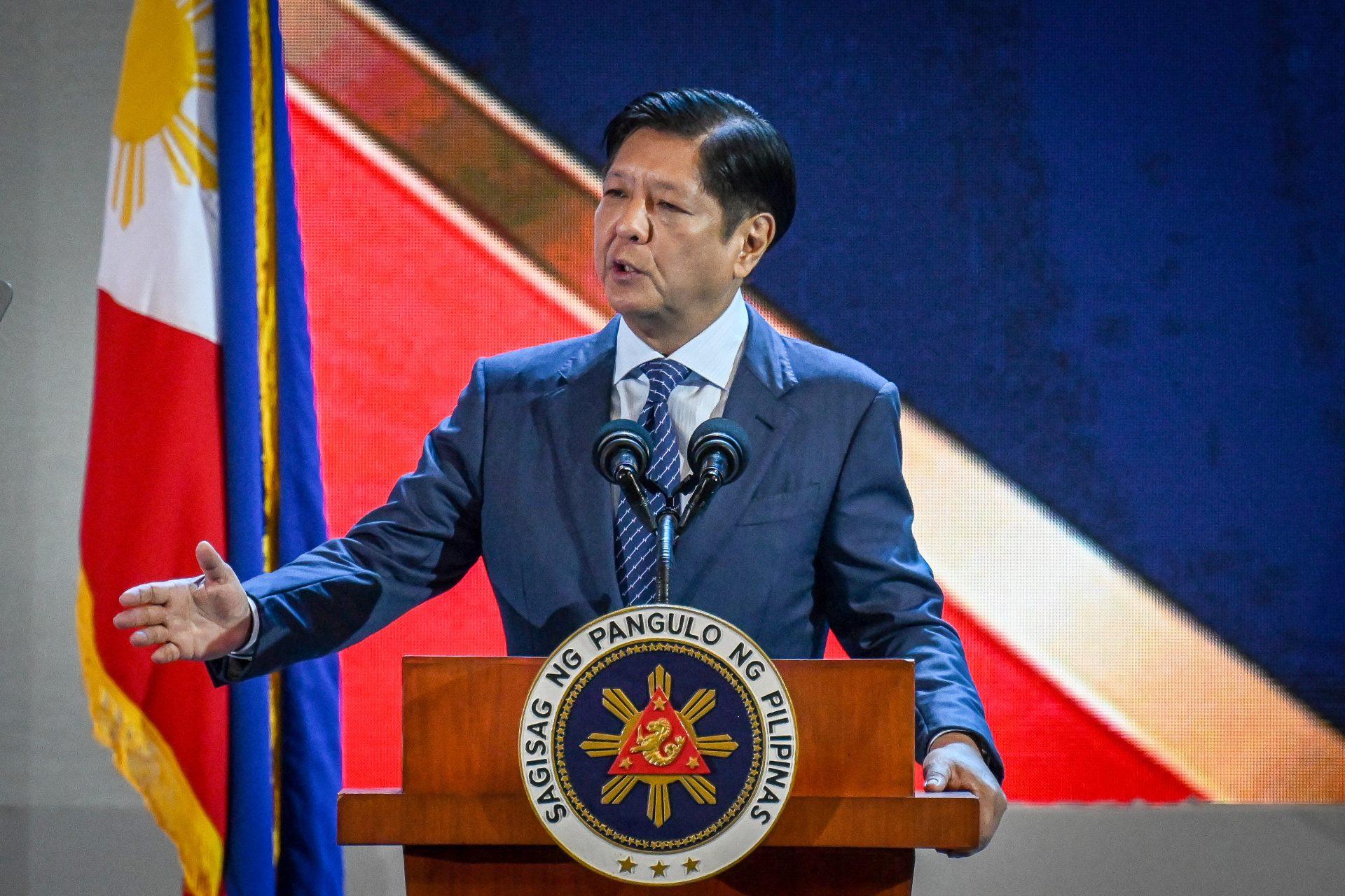 Discours de Marcos aux Philippines: économie et tensions Duterte