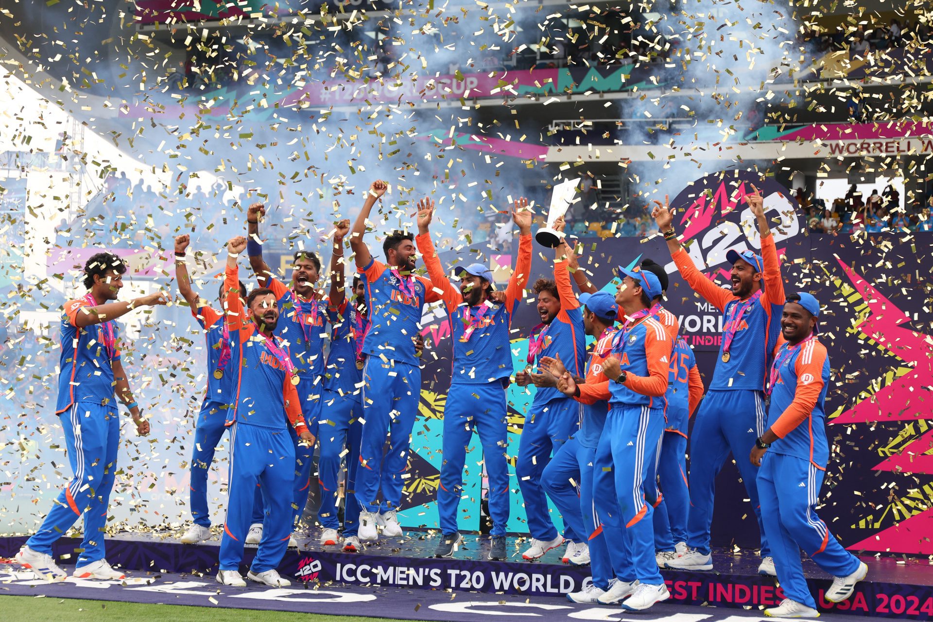 L'Inde fête son triomphe au T20 World Cup 2024 avec trophée et feux d'artifice