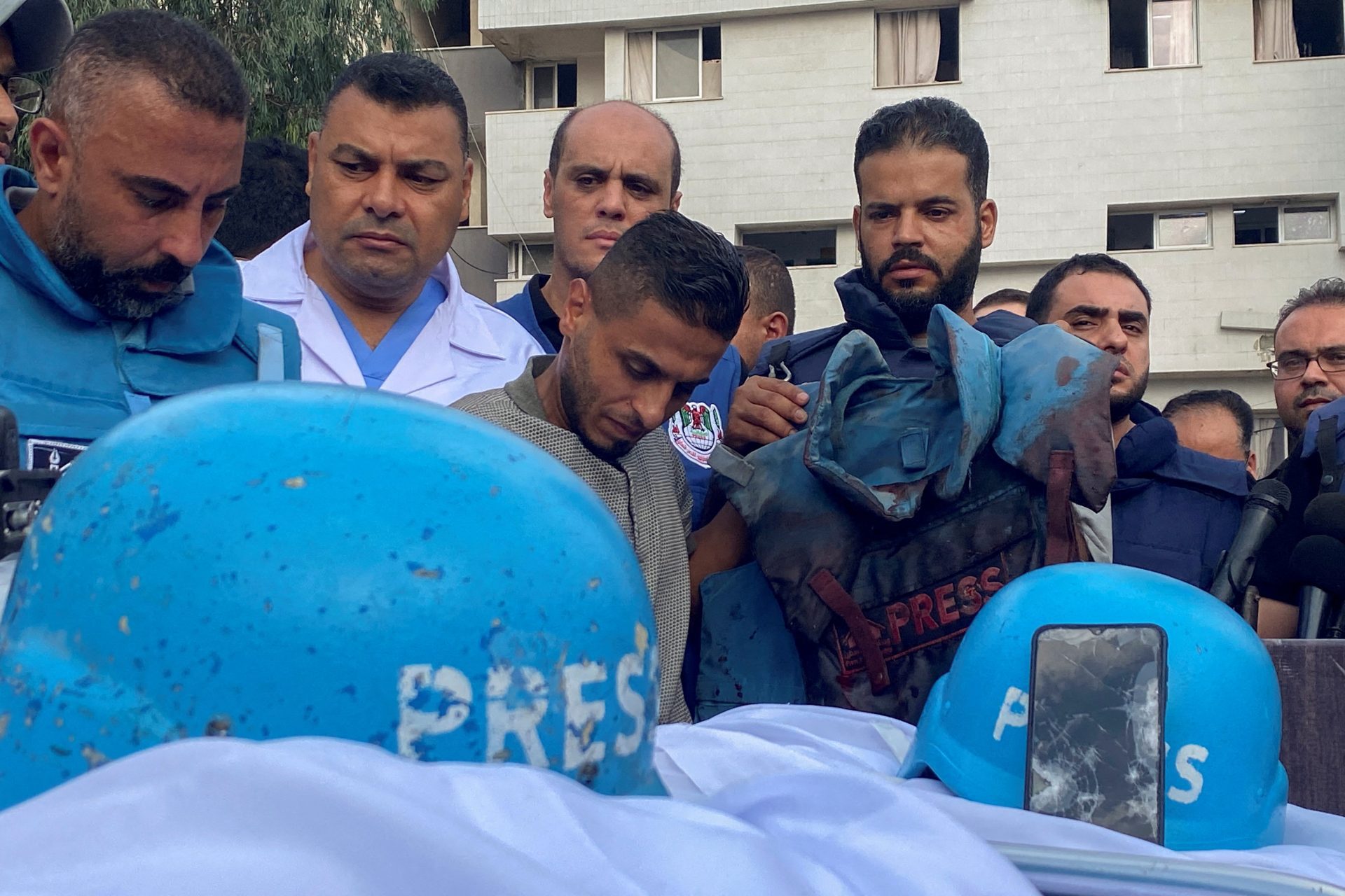 Le décès du journaliste Abu Sharia porte les martyrs à 153
