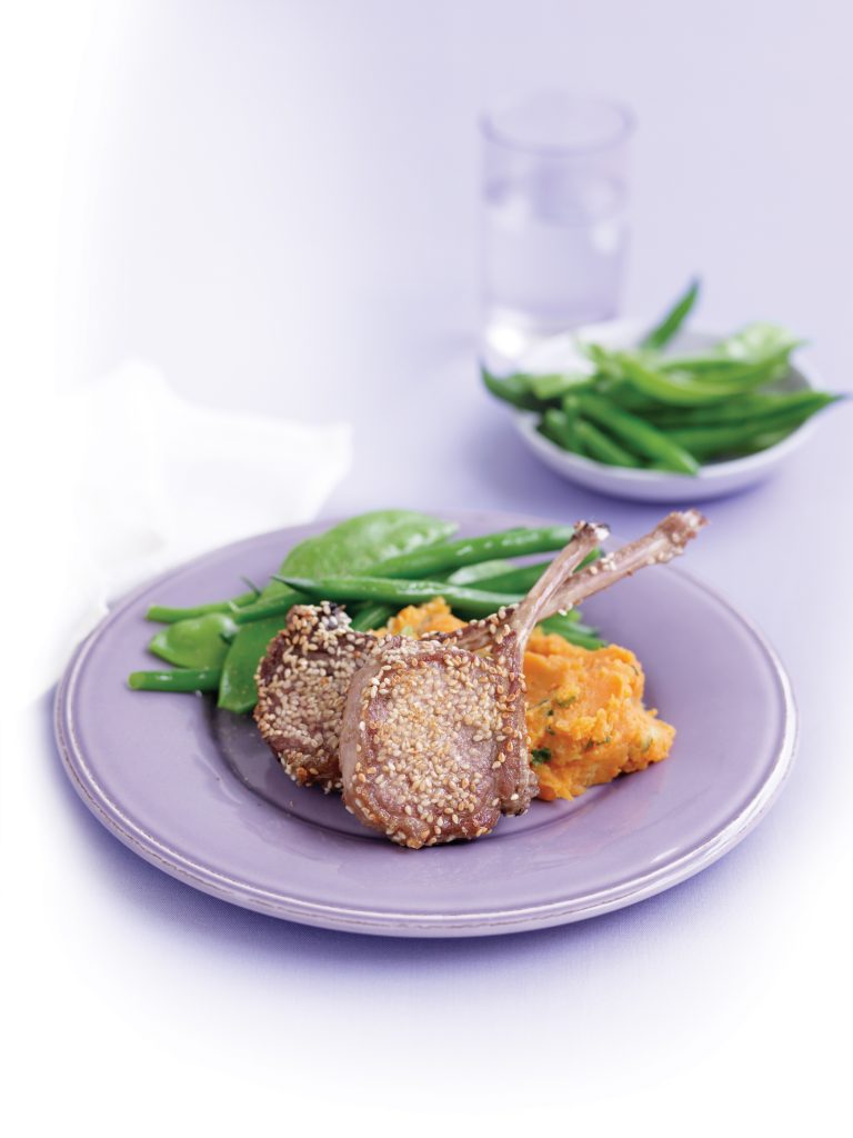 Côtelettes d'agneau sésame avec purée de kumara