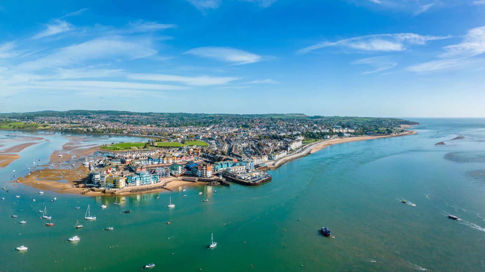 Fuite d'eaux usées à Exmouth : baignade interdite sur la plage