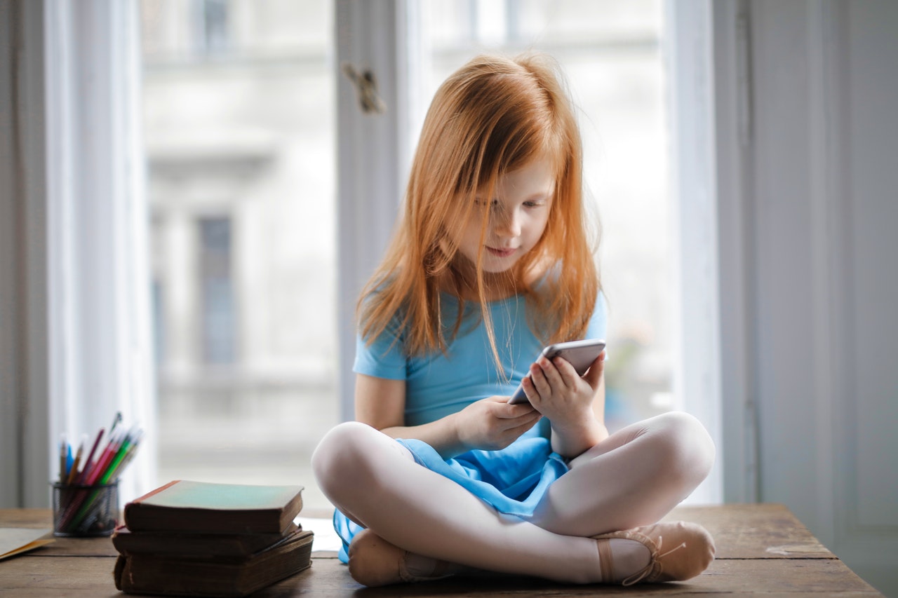 Recommandation britannique contre les smartphones pour les enfants