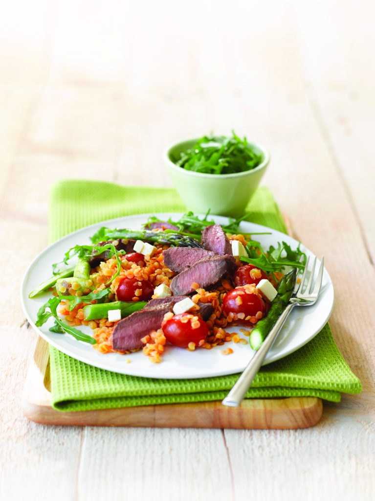 Agneau accompagné d'une salade tiède de lentilles