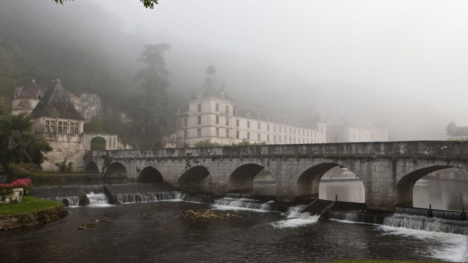 Vigilance orange pour pluie et orages dans huit départements