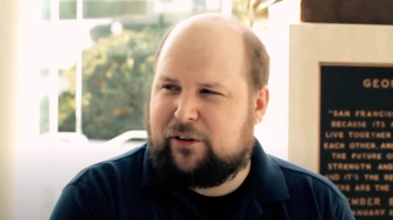 Markus Persson plissant les yeux